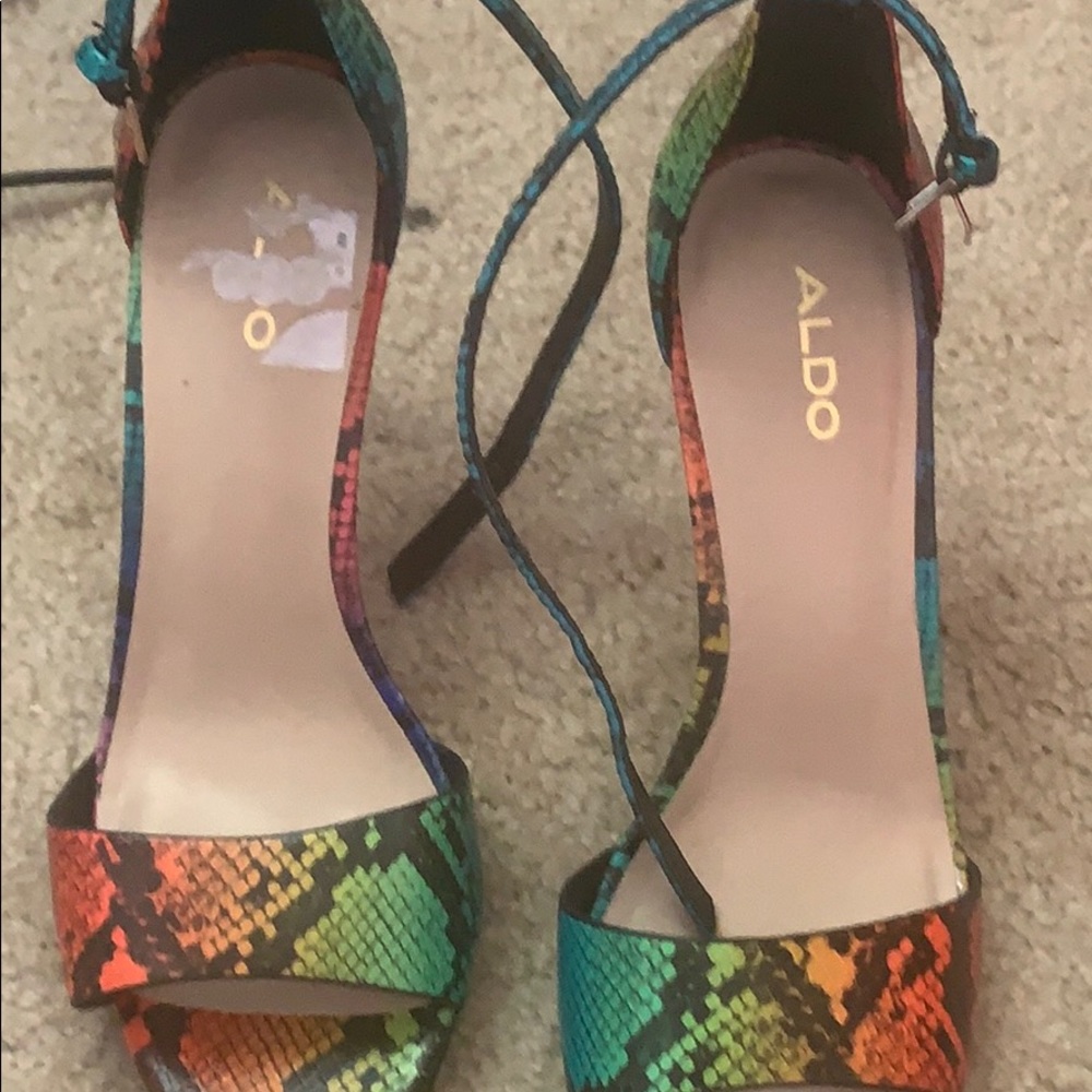 Also shoes